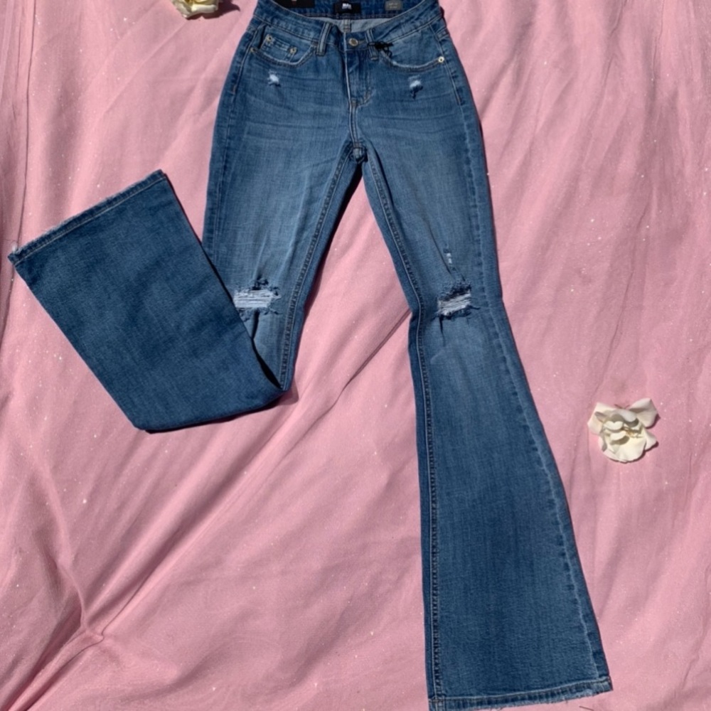 Dark Wash Bootcut Jeans 💙